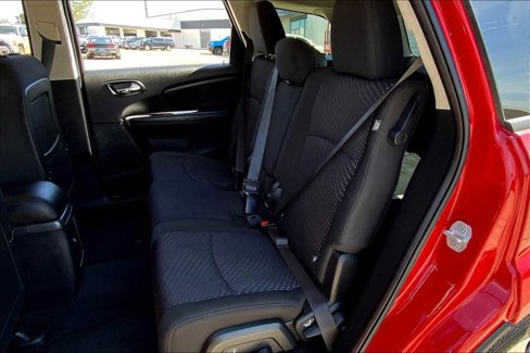 Used 2019 Dodge Journey SE w/ Connectivity Group image 18