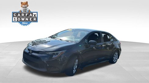 Used 2021 Toyota Corolla LE image 3