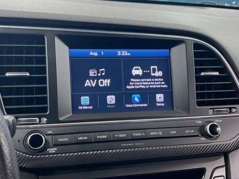 Used 2017 Hyundai Elantra Sport image 14