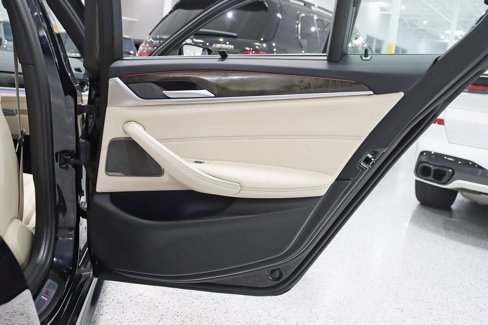Used 2023 BMW 530i xDrive w/ Executive Package image 39