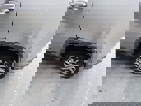 Used 2014 Jeep Cherokee Latitude image 19