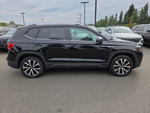 Used 2022 Volkswagen Taos SE image 9