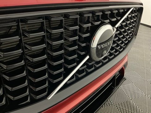 Certified 2024 Volvo XC60 B5 Plus w/ Protection Package Premier image 9
