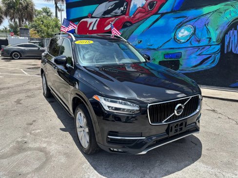 Used 2018 Volvo XC90 T6 Momentum w/ Convenience Package image 2