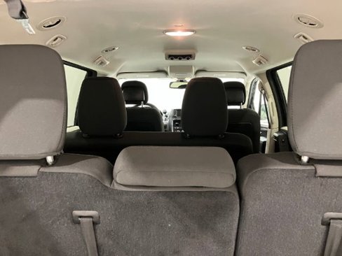 Used 2018 Dodge Grand Caravan SE image 38