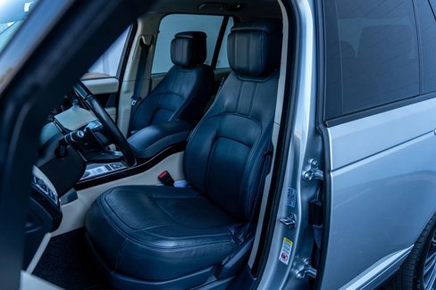 Used 2018 Land Rover Range Rover Supercharged image 3