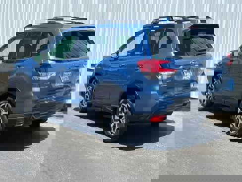 Used 2021 Subaru Forester Premium w/ Popular Package #1 image 4
