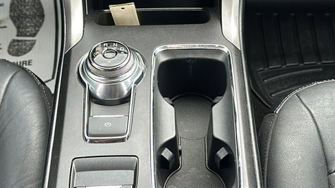 Used 2018 Ford Fusion SE w/ Fusion SE Technology Package image 22