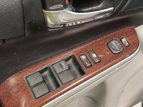 Used 2014 Toyota Camry XLE image 27