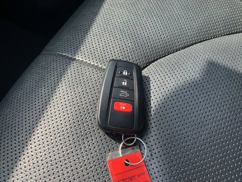 Used 2022 Toyota Highlander Limited image 34