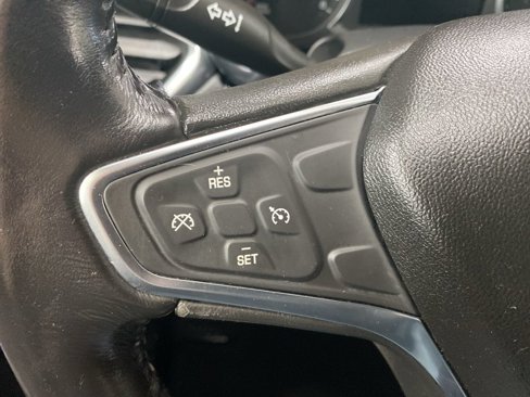 Used 2019 Chevrolet Equinox LT image 32