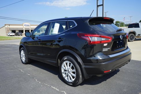 Used 2020 Nissan Rogue Sport S w/ Appearance Package image 3