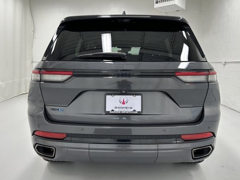 Used 2024 Jeep Grand Cherokee Limited 4xe image 7