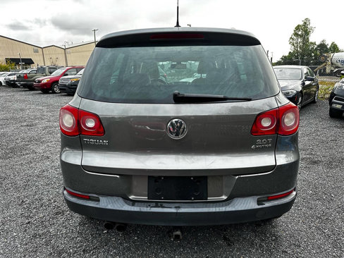 Used 2010 Volkswagen Tiguan SE image 10