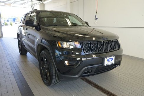 Used 2019 Jeep Grand Cherokee Laredo image 16