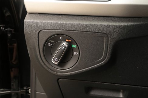 Used 2022 Volkswagen Atlas Cross Sport SE image 37