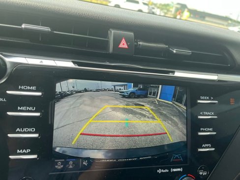 Used 2019 Toyota Camry XLE image 14