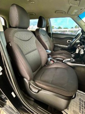 Used 2016 Kia Soul image 9