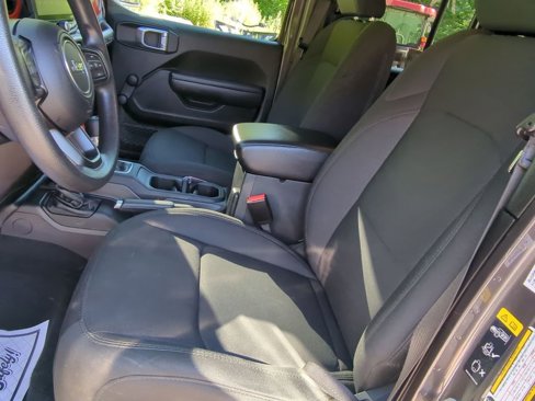 Used 2021 Jeep Wrangler Unlimited Sport image 8