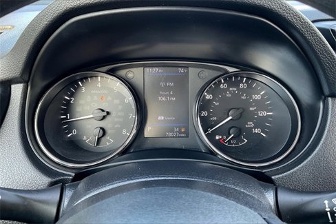 Used 2018 Nissan Rogue S image 20