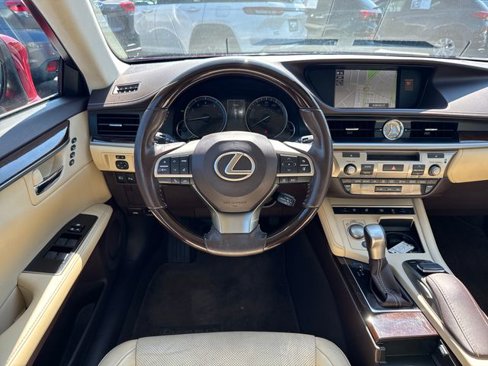 Used 2017 Lexus ES 350 w/ Luxury Package image 16