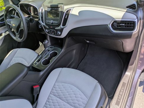 Used 2019 Chevrolet Equinox LS w/ LS Convenience Package image 24