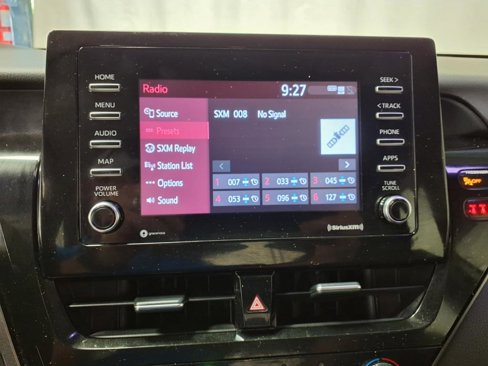 Used 2021 Toyota Camry LE image 12