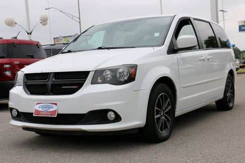 Used 2016 Dodge Grand Caravan SXT image 1