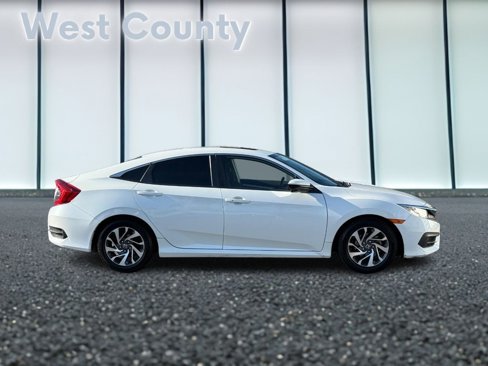 Used 2016 Honda Civic EX image 2