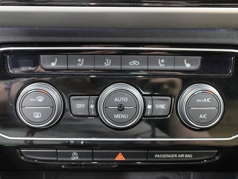 Used 2021 Volkswagen Atlas Cross Sport SEL Premium image 60