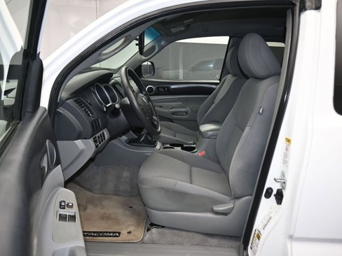 Used 2011 Toyota Tacoma 2WD Access Cab image 11