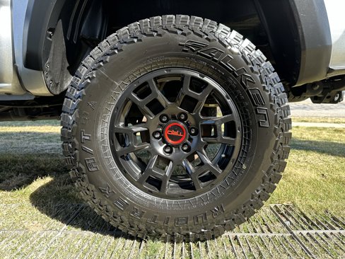 Used 2022 Toyota Tacoma TRD Off-Road image 13