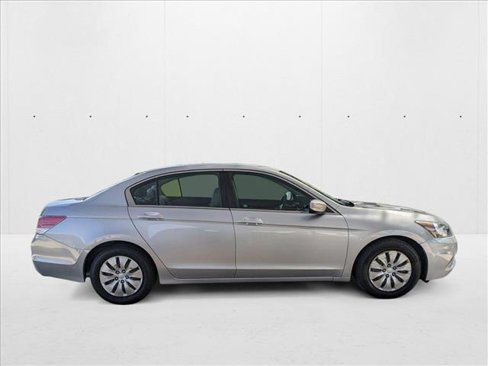 Used 2012 Honda Accord LX image 4