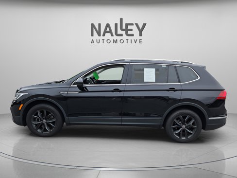 Used 2024 Volkswagen Tiguan SE image 2