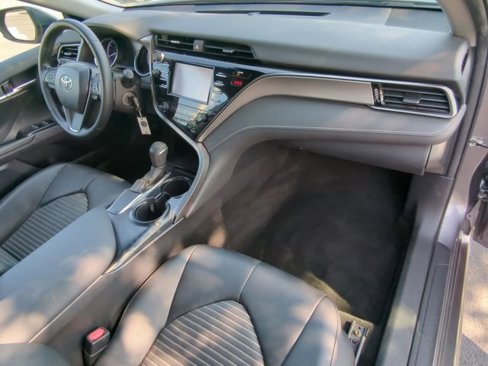 Certified 2019 Toyota Camry SE image 26