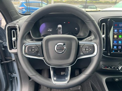 Used 2023 Volvo C40 P8 Recharge Ultimate image 13