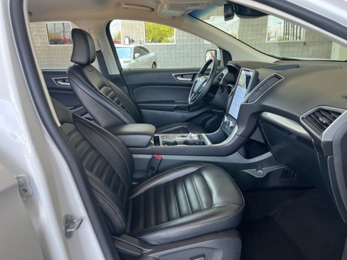 Used 2024 Ford Edge SEL image 19