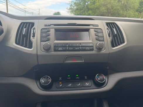 Used 2011 Kia Sportage LX w/ Convenience Pkg image 35