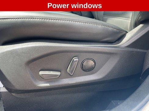 Used 2024 Ford Edge SEL image 20