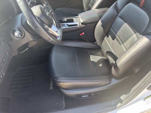 Used 2024 Nissan Sentra SR w/ SR Premium Package image 16