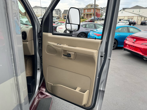 Used 2006 Ford E-450 and Econoline 450 image 45