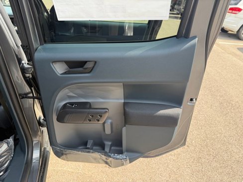 New 2025 Ford Maverick XL image 21