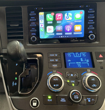 Used 2020 Toyota Sienna LE image 12