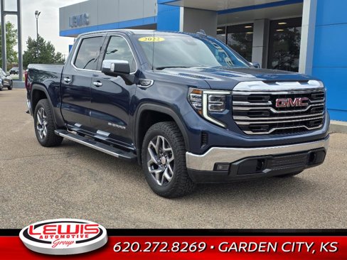 Used 2022 GMC Sierra 1500 SLT w/ SLT Convenience Package image 3