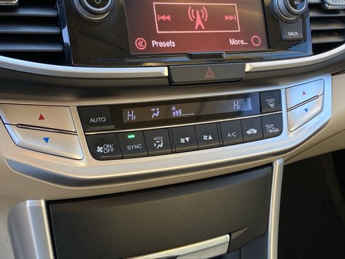 Used 2015 Honda Accord EX-L image 16