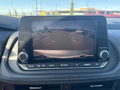 Used 2024 Nissan Rogue SV image 20