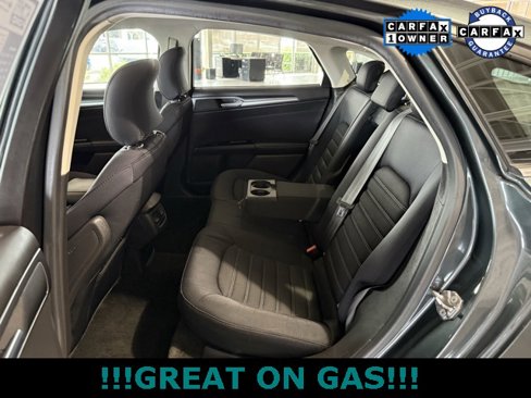 Used 2015 Ford Fusion SE image 17