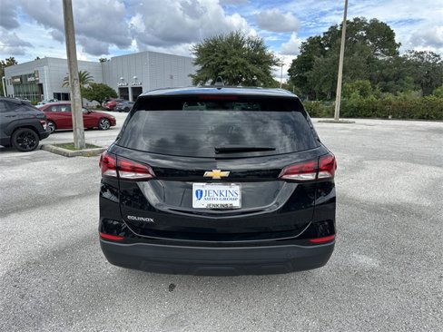 Used 2024 Chevrolet Equinox LS image 5