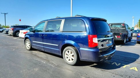 Used 2012 Chrysler Town & Country Touring w/ Entertainment Group #1 image 6