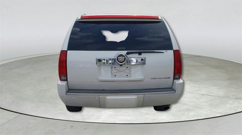 Used 2013 Cadillac Escalade ESV Luxury image 5